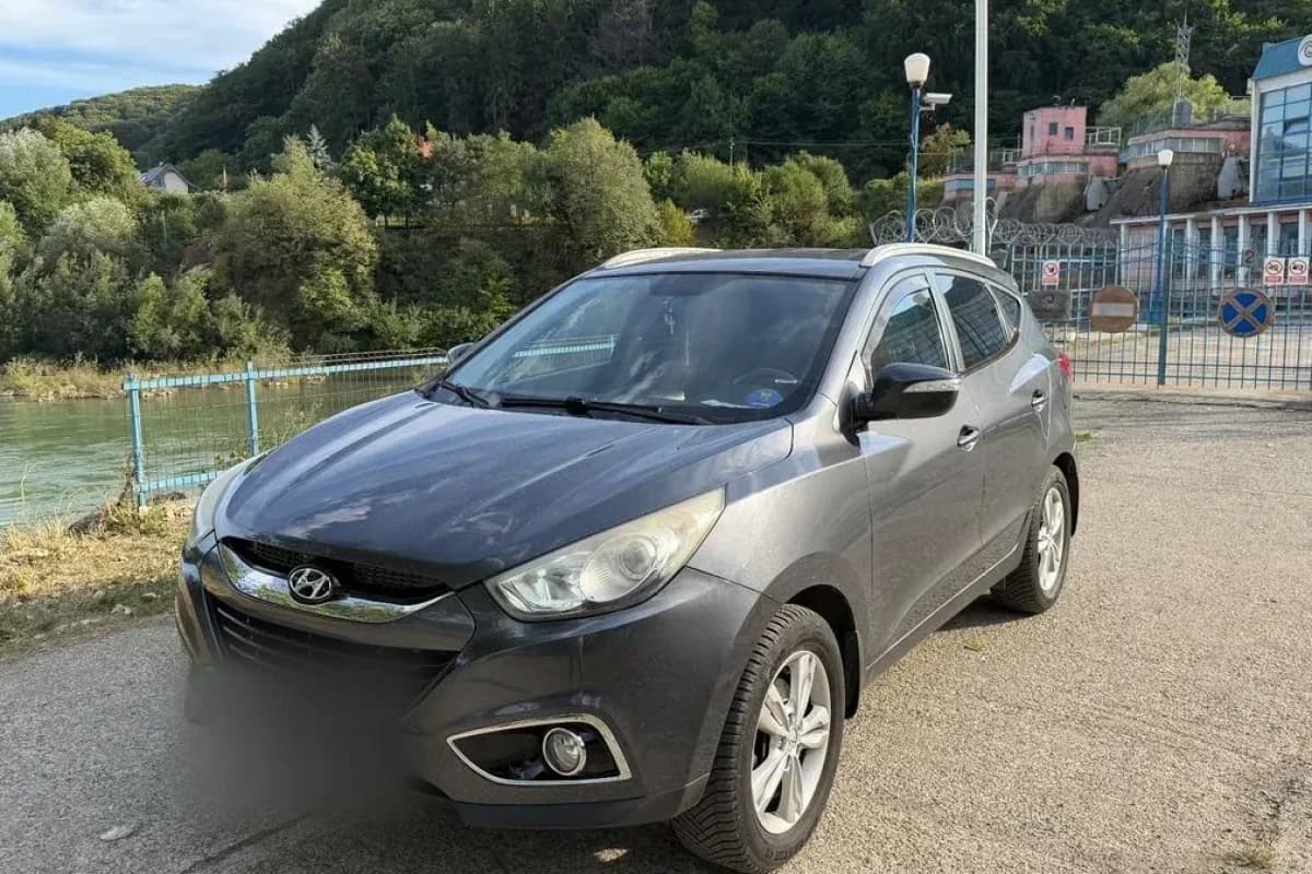 Hyundai ix35 2012 as photographed for its listing